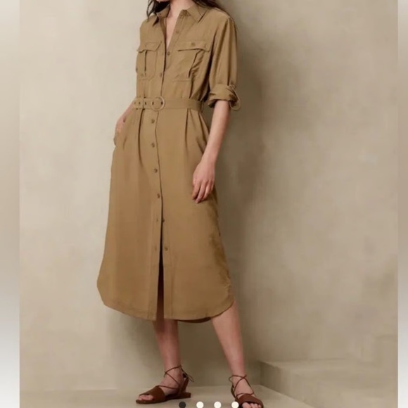 Banana republic belted shirt dress in navy. XS. - Picture 3 of 8